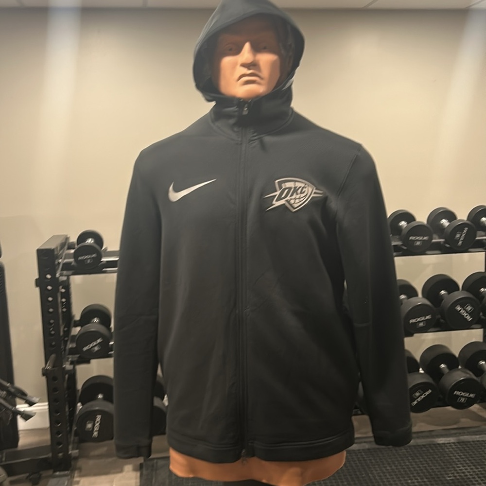 men’s XL OKC dry fit Nike hoodie pullover